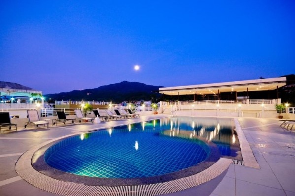 Hotel the Ashlee Plaza Patong letovanje Tajland Puket Leto 2019 cena povoljno krovni bazen