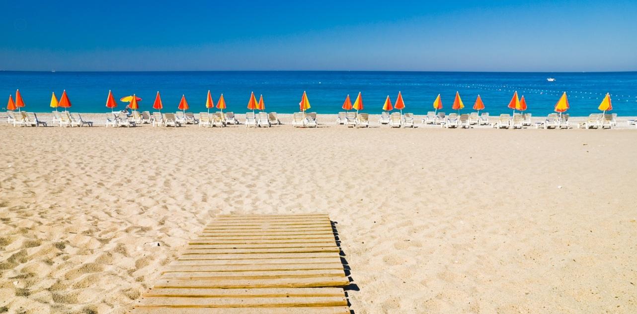 Plaža Lara Antlaija najbolja plaža turska cene hotela
